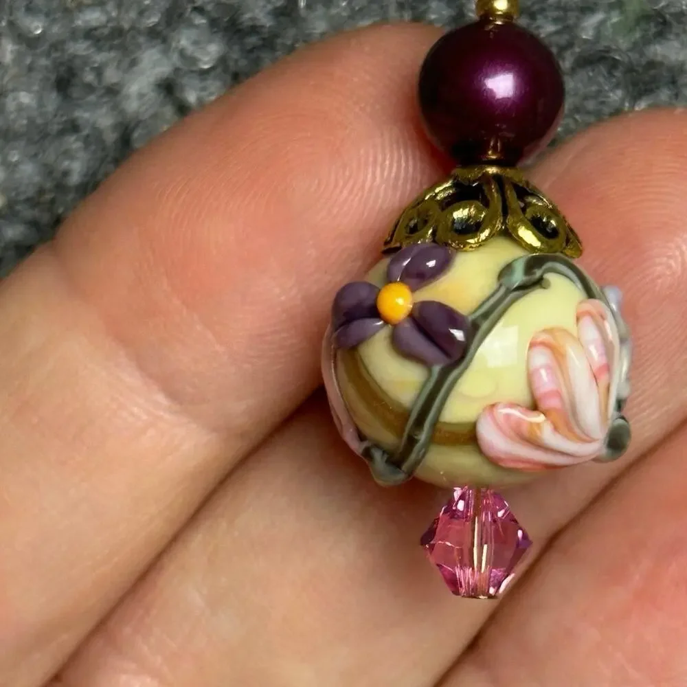 Vintage art glass necklace lamp work hand blown wedding cake bead 19” floral
